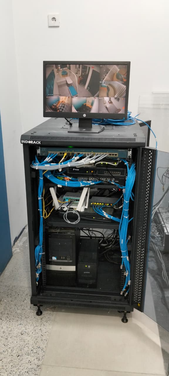 Optimasi ruang server & cable management — 2